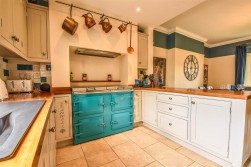 Haresfield, Stonehouse