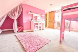 Haresfield, Stonehouse