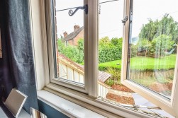 Haresfield, Stonehouse