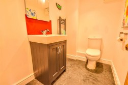 Haresfield, Stonehouse