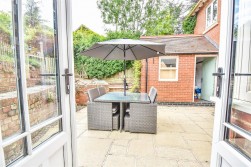 Haresfield, Stonehouse