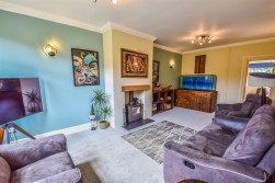 Haresfield, Stonehouse