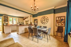 Haresfield, Stonehouse