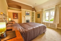 Haresfield, Stonehouse