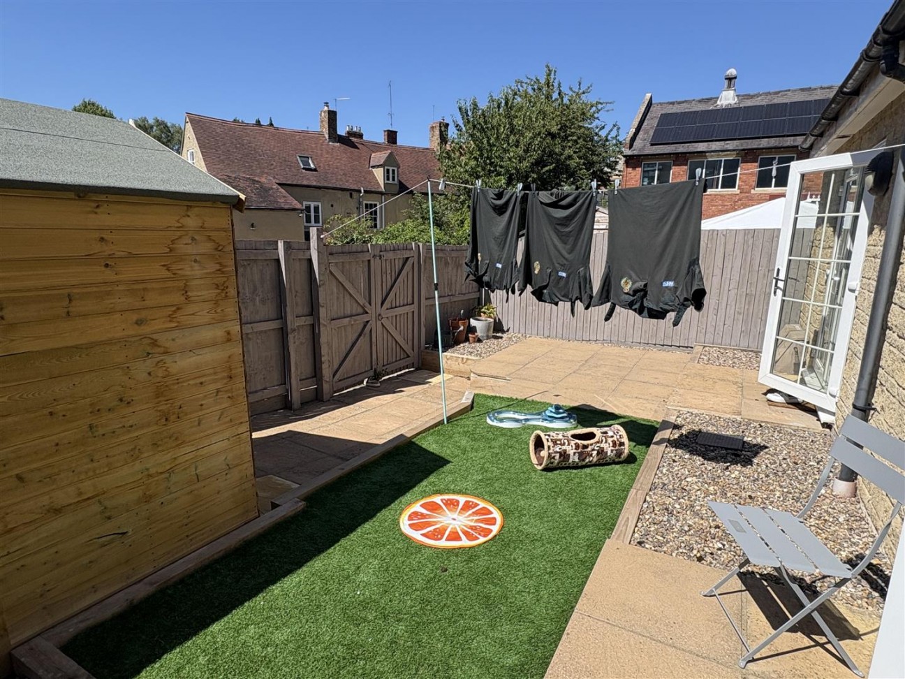 Library Terrace, Dursley