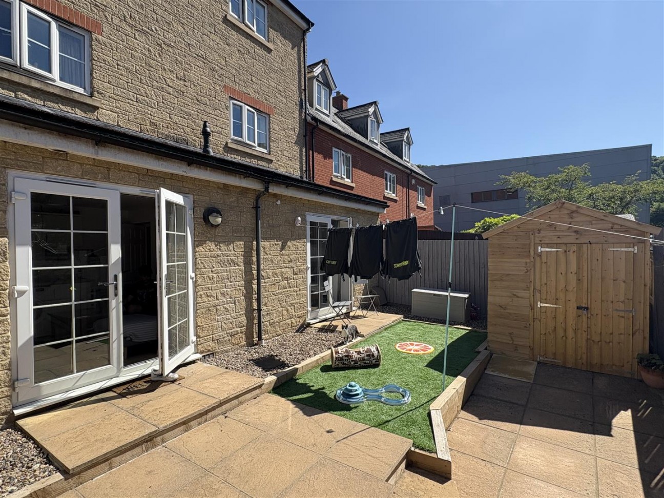 Library Terrace, Dursley
