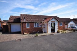 Orchard Close, Cam