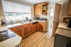 Orchard Close, Cam