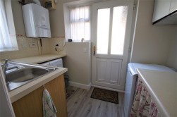 Orchard Close, Cam