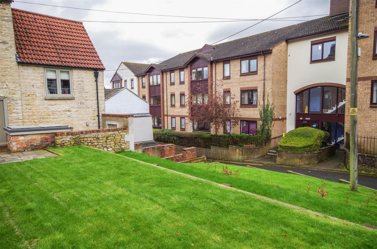 Boulton Lane, Dursley