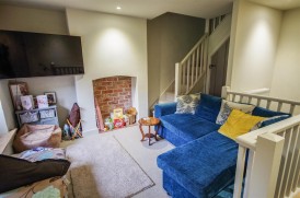 Boulton Lane, Dursley