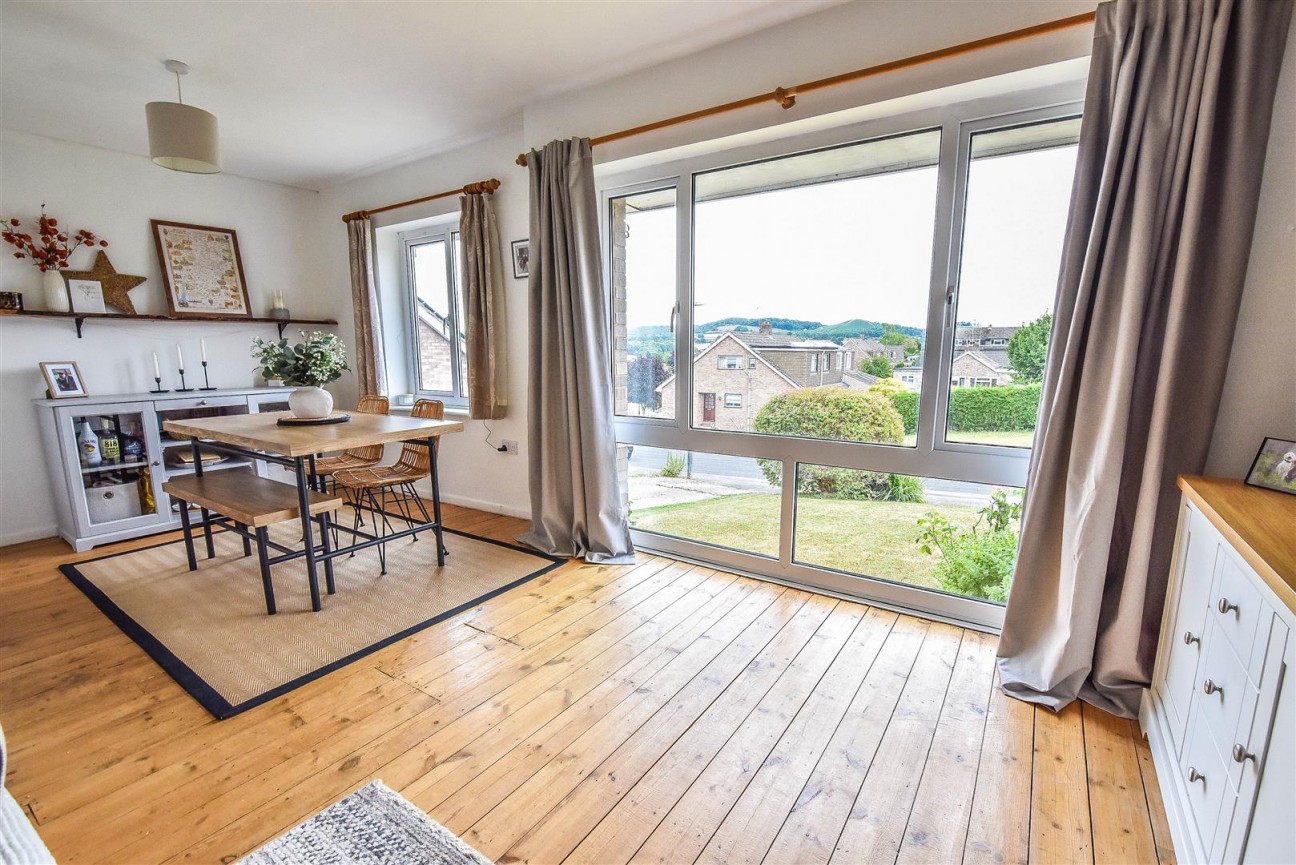 Tilnor Crescent, Norman Hill, Cam