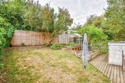 Tilnor Crescent, Norman Hill, Cam