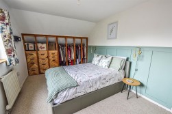 Tilnor Crescent, Norman Hill, Cam