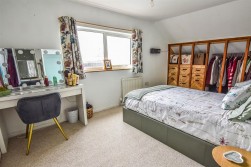 Tilnor Crescent, Norman Hill, Cam