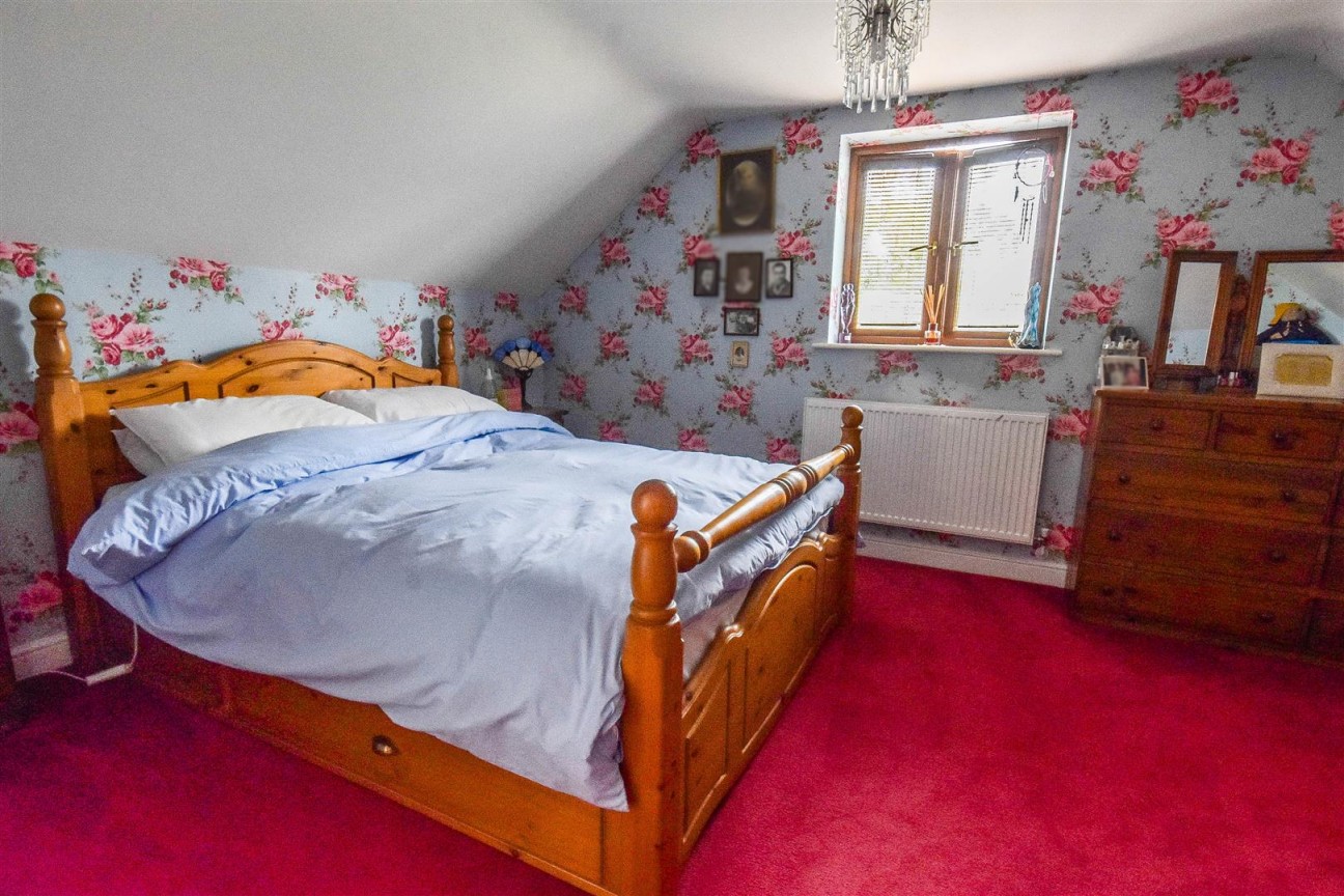 Woodend Lane, Cam, Dursley