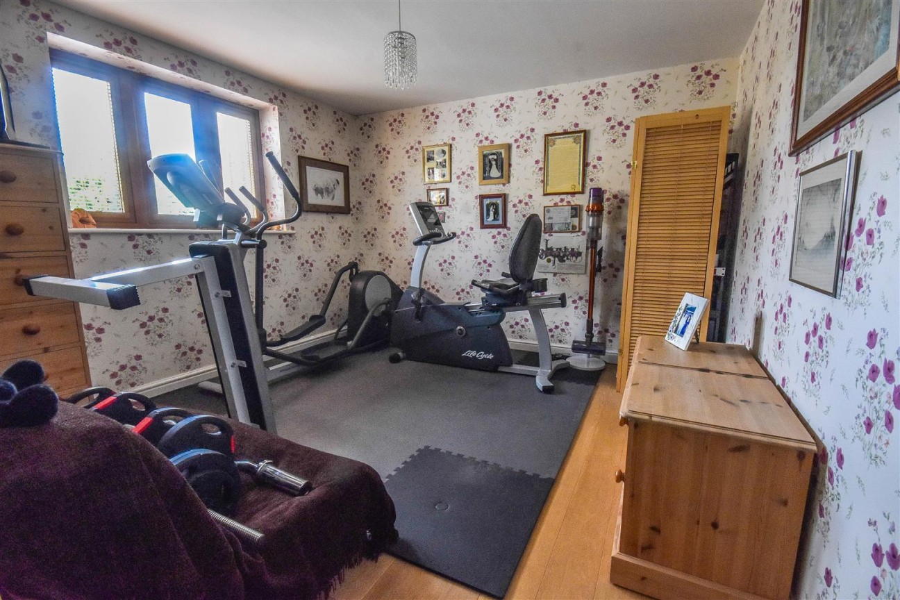 Woodend Lane, Cam, Dursley