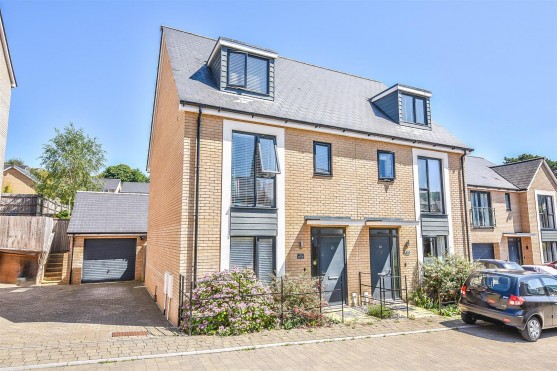 Bailey Way, Dursley