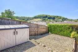Rosebery Road, Dursley
