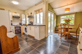 Rosebery Road, Dursley