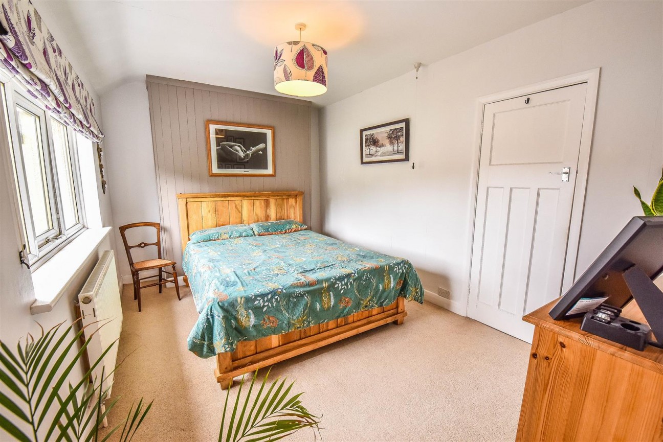 Rosebery Road, Dursley