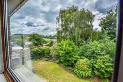 Rednock Drive, Dursley