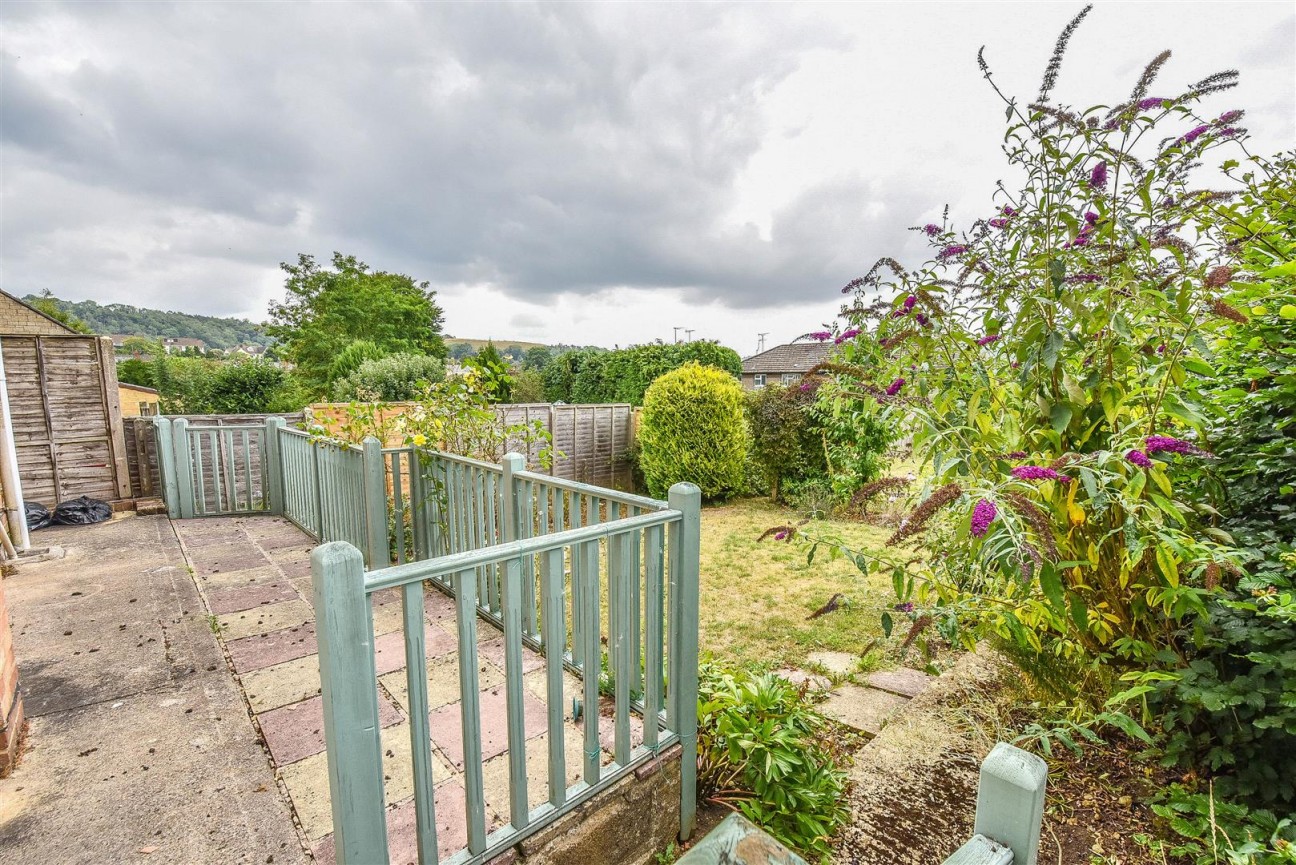 Dryleaze, Wotton-Under-Edge