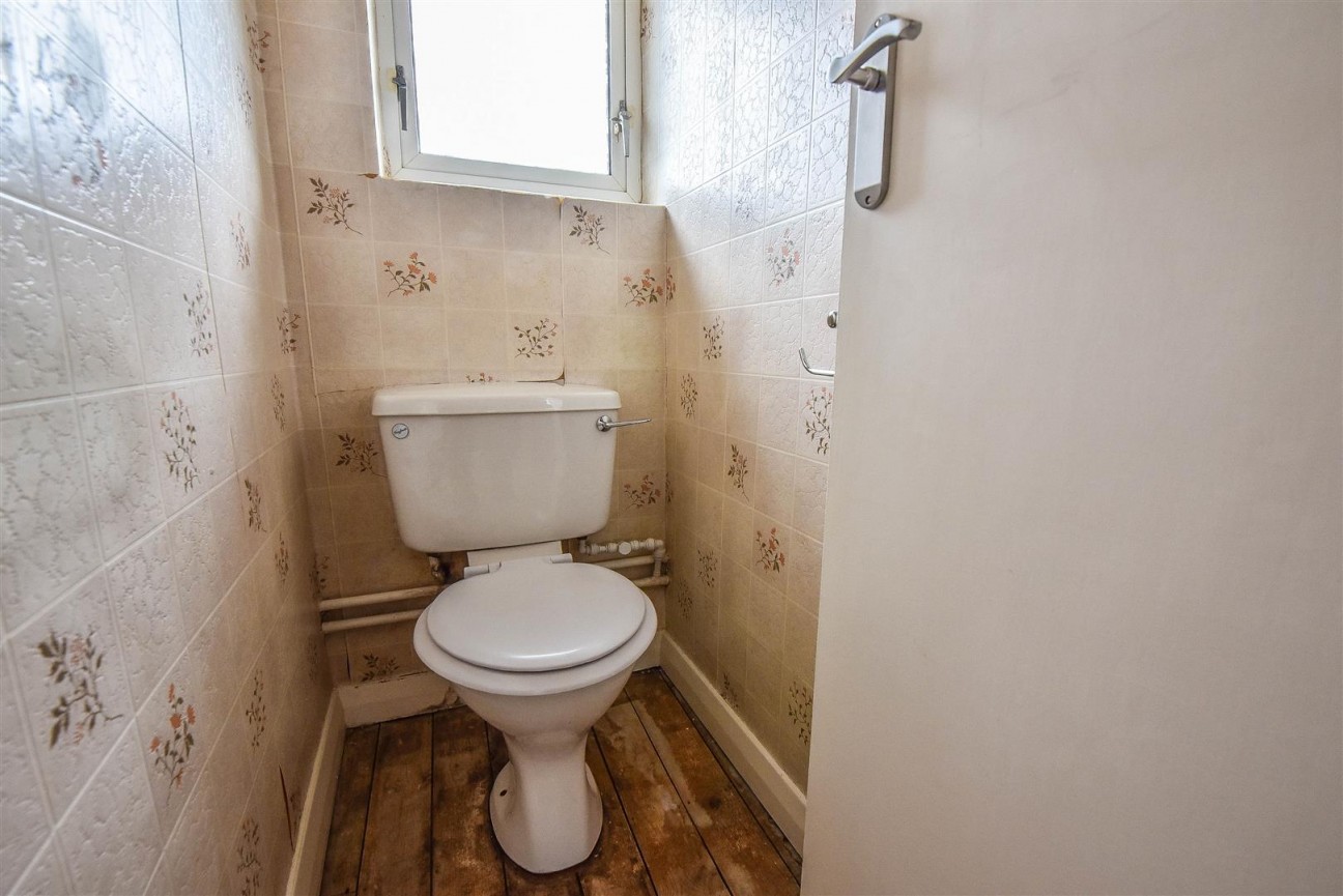 Dryleaze, Wotton-Under-Edge