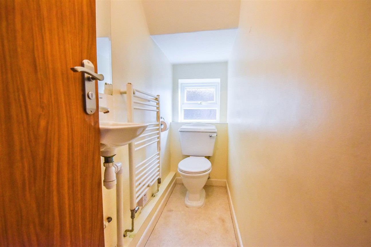 Dryleaze, Wotton-Under-Edge