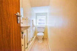 Dryleaze, Wotton-Under-Edge