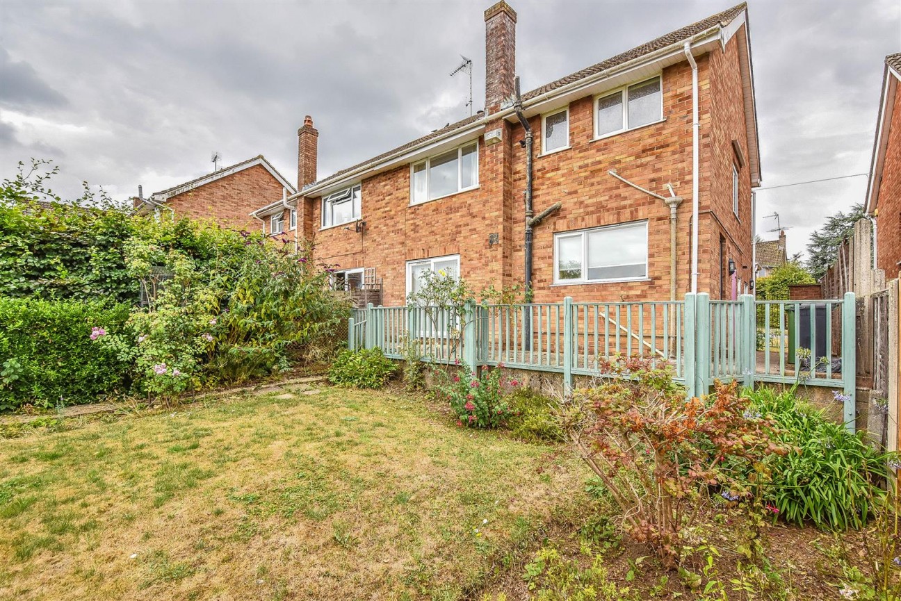 Dryleaze, Wotton-Under-Edge