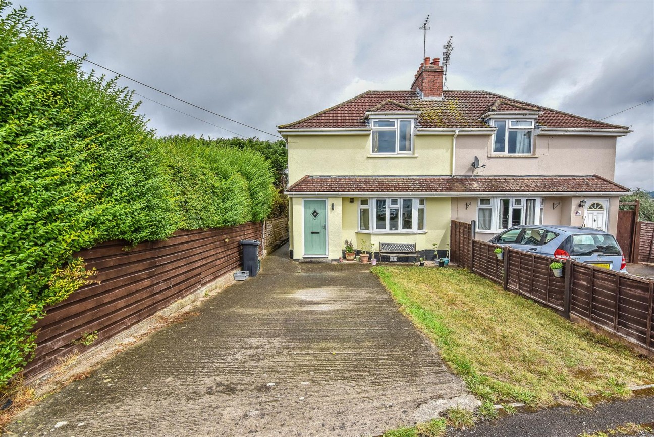 Little Bristol Lane, Charfield