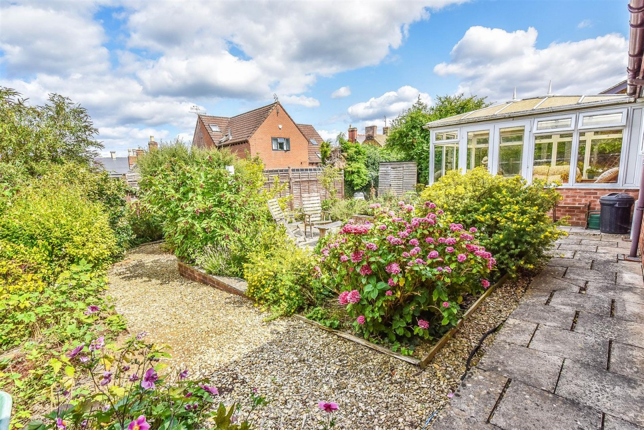 Fairmead, Cam