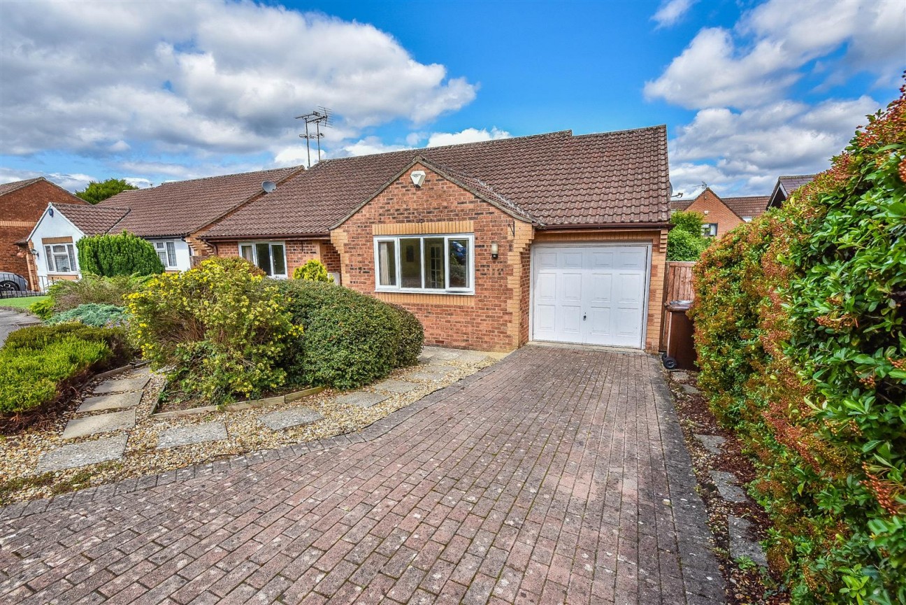 Fairmead, Cam