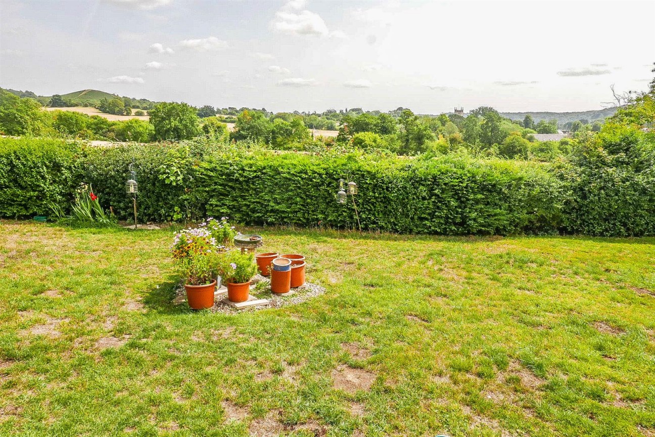 Hopton Road, Cam, Dursley