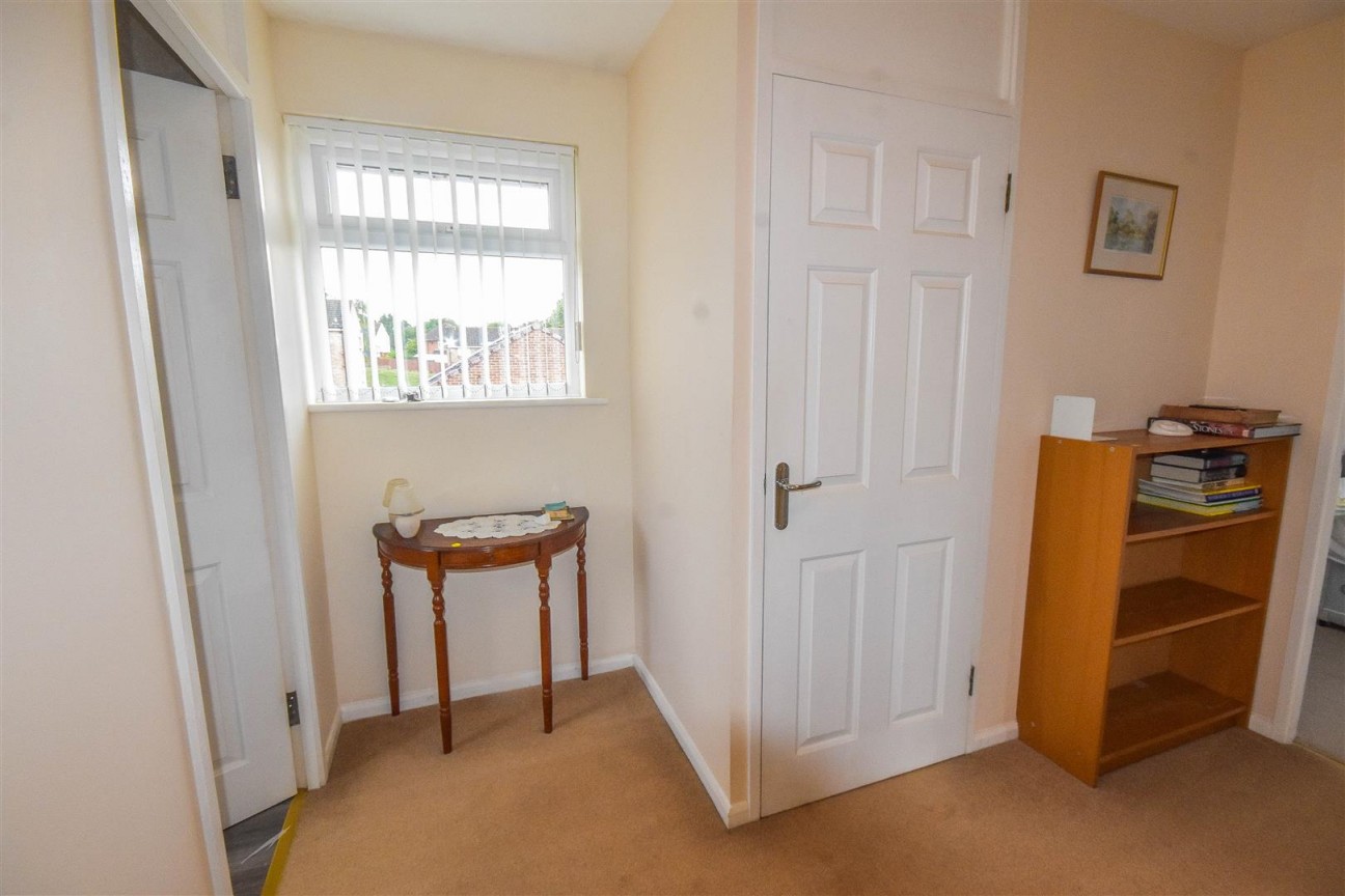 Leaside Close, Cam, Dursley