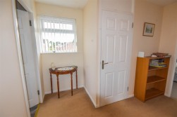 Leaside Close, Cam, Dursley