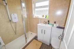 Leaside Close, Cam, Dursley