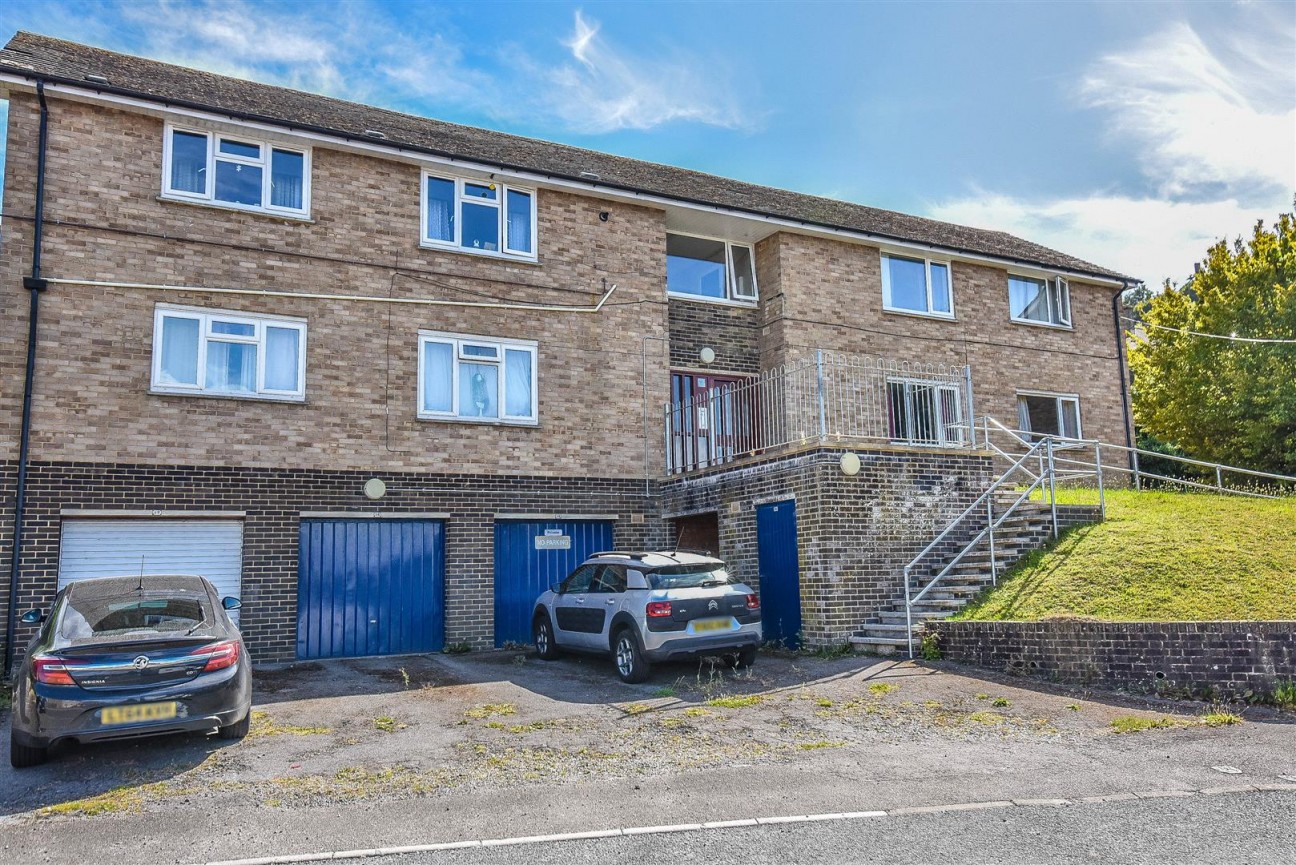 Springfields, Dursley