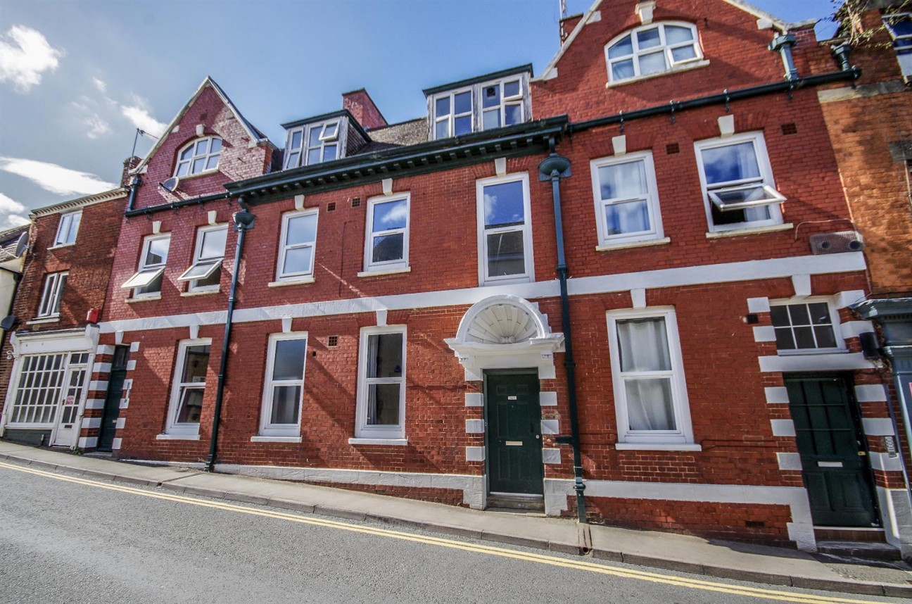 35 Long Street, Dursley
