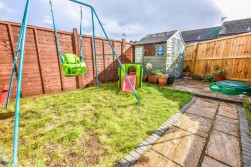 May Evans Close, Cam, Dursley