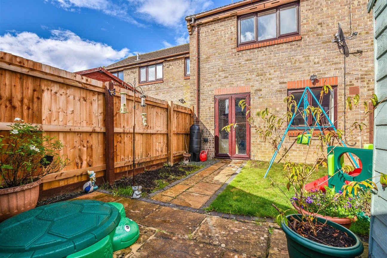 May Evans Close, Cam, Dursley