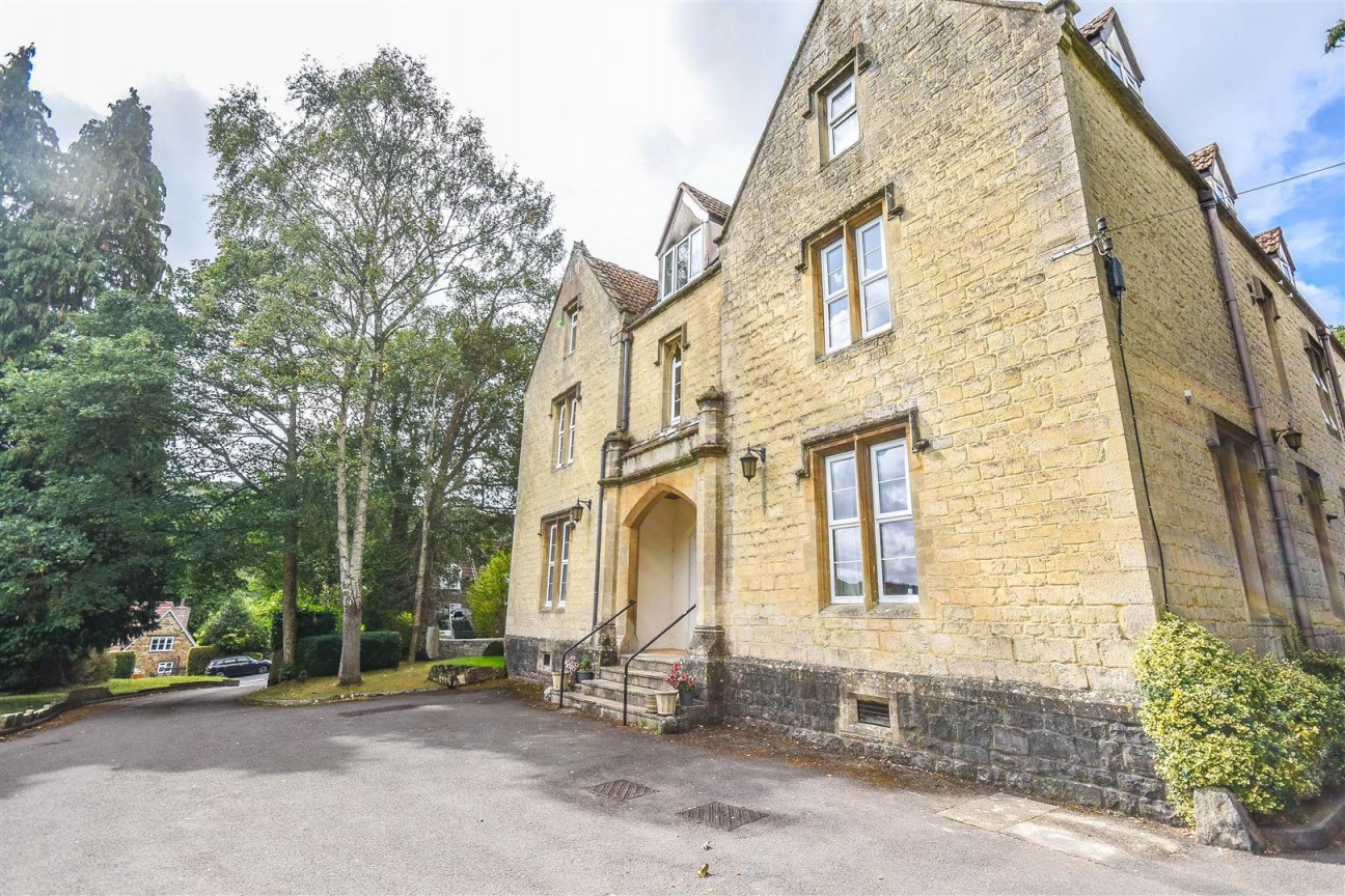 Cedar Drive, Dursley