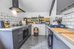 Cedar Drive, Dursley