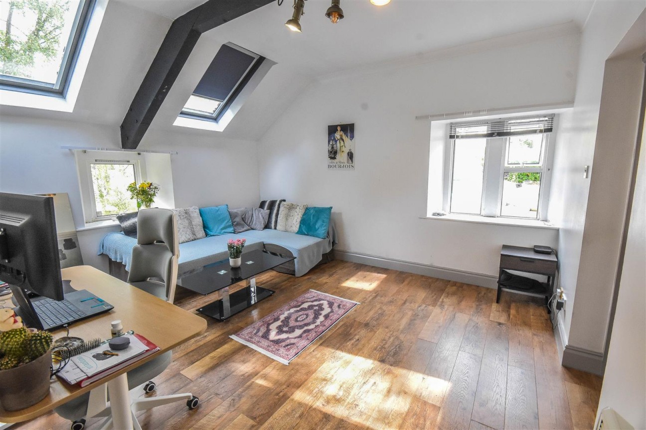 Cedar Drive, Dursley