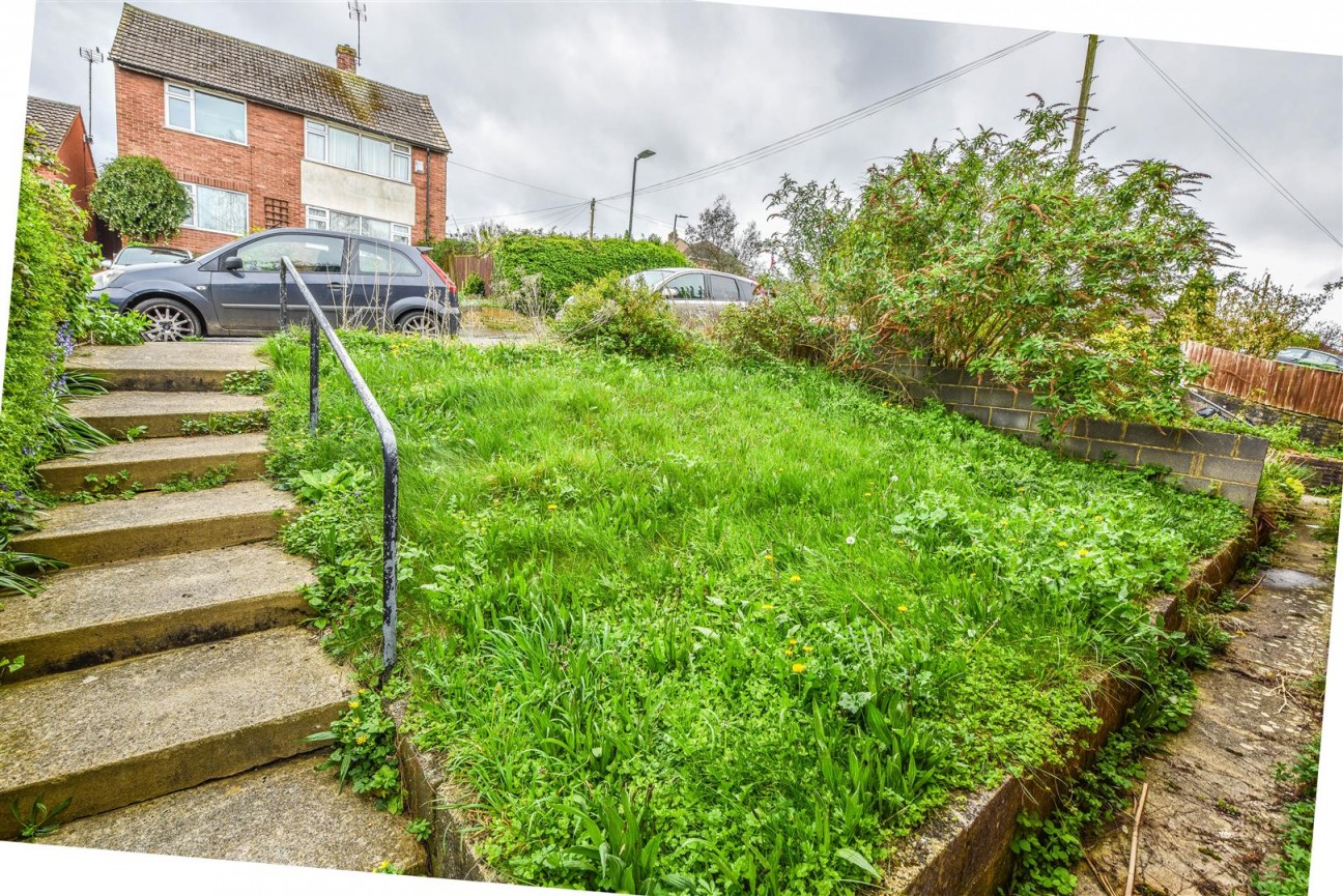 27a The CrescentCamDursleyGlos