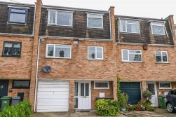 Station Road, Cam, Dursley