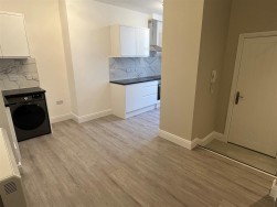 Flat 11, 35 Long Street, Dursley