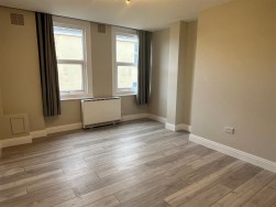 Flat 11, 35 Long Street, Dursley