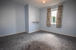 Henlow Drive, Dursley